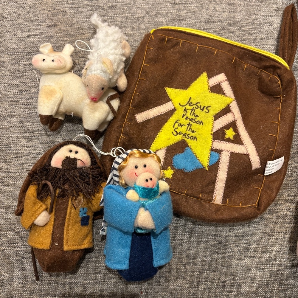 Christmas Keepsake - Jesus, Mary, Joseph & Animals Ornament Set With Felt Case